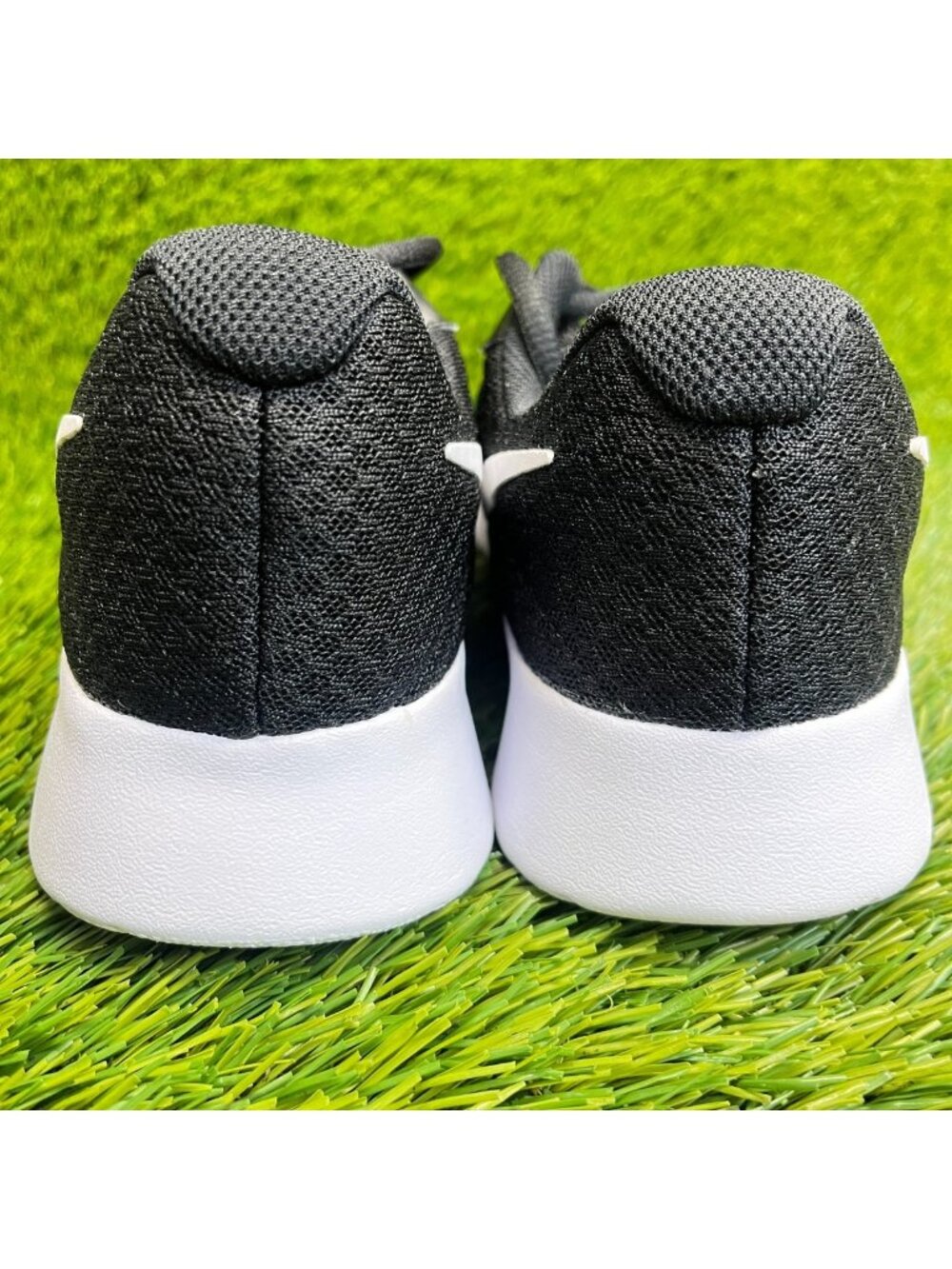 Nike Tanjun Womens Size 8.5 Black White Athletic Running Walking Shoes Sneakers - Picture 6 of 10